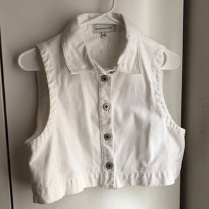 Something Navy super cute cropped white top